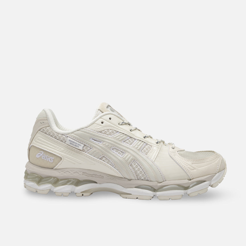 INVINCIBLE X MADNESS X ASICS GEL-KAYANO 12.1 "VANILLA"