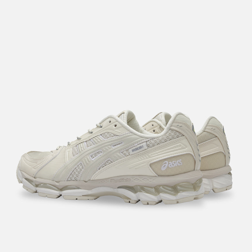INVINCIBLE X MADNESS X ASICS GEL-KAYANO 12.1 "VANILLA"