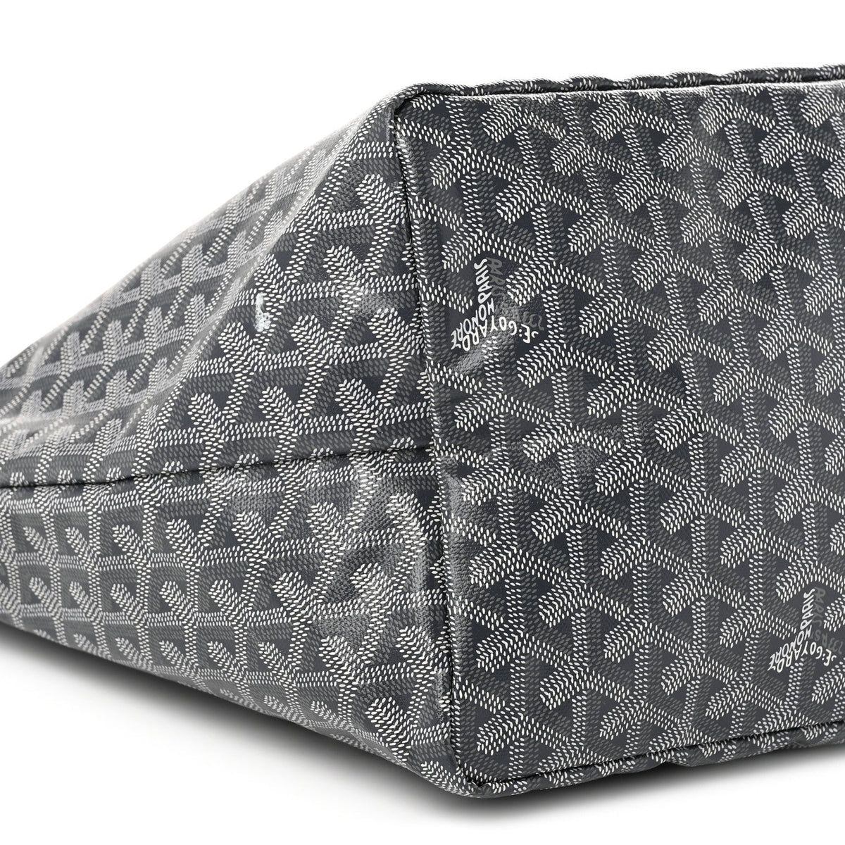 GOYARD Goyardine Saint Louis GM Tote Bag – Grey