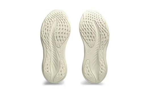 ASICS GEL-Nimbus 26 Running Shoes – White / Cream | EU Sizing