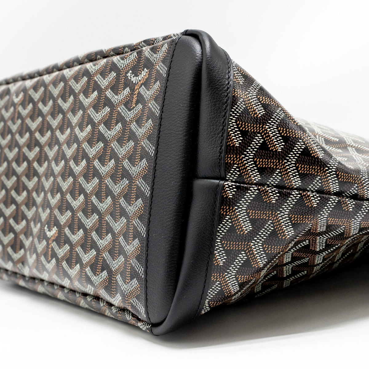Goyard Artois MM Handbag – Black Goyardine Canvas & Calfskin, Silver Hardware