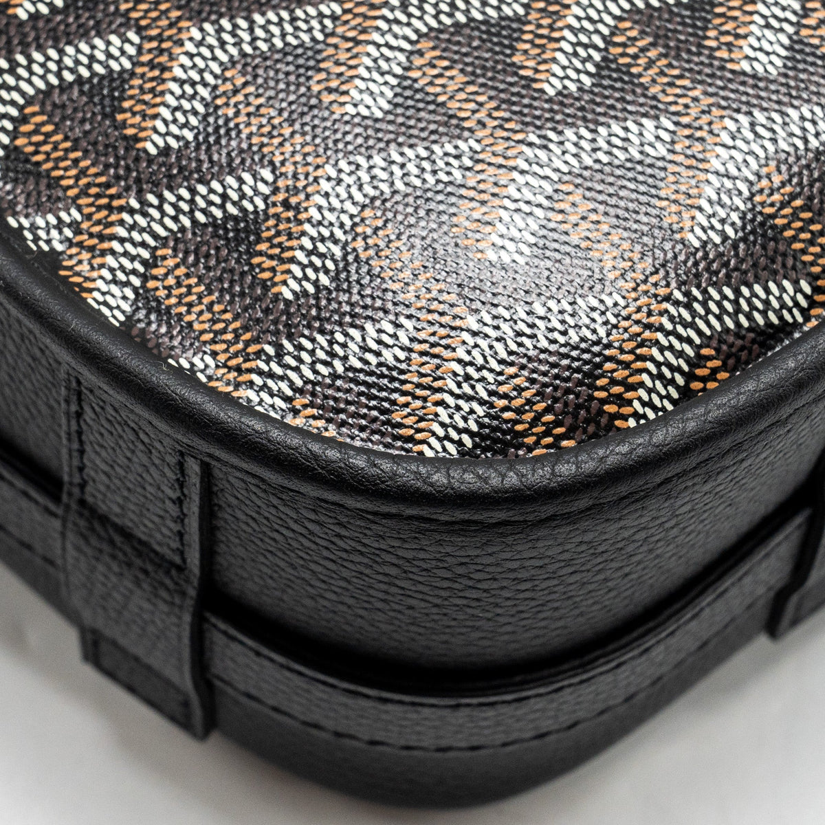 Goyard Belvedere MM Messenger Bag – Black Goyardine Canvas & Calfskin, Silver Hardware