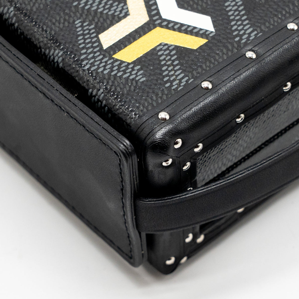 Goyard Minaüdière Trunk Bag – Black Goyardine Canvas, Silver Hardware