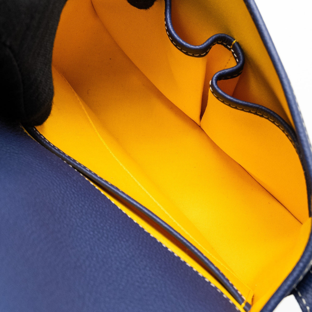 Goyard Belvedere PM Messenger Bag – Navy Goyardine Canvas & Calfskin, Silver Hardware